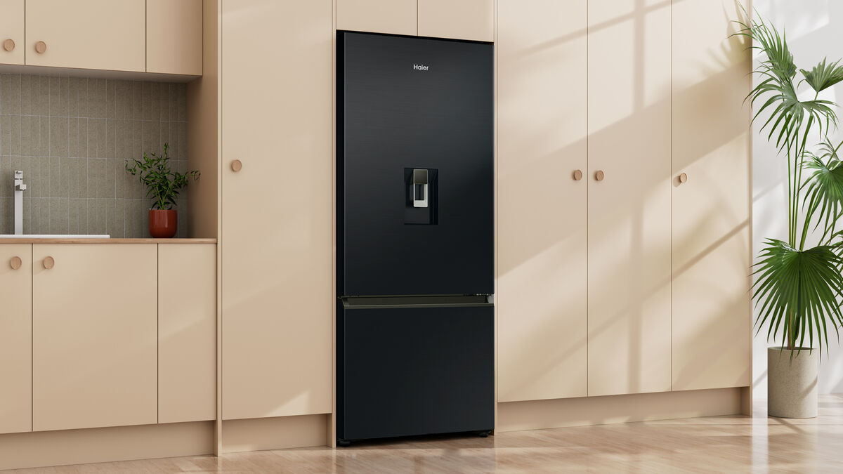 Haier 431L 500 Series Refrigerator Bottom Freezer  HRF420BHC